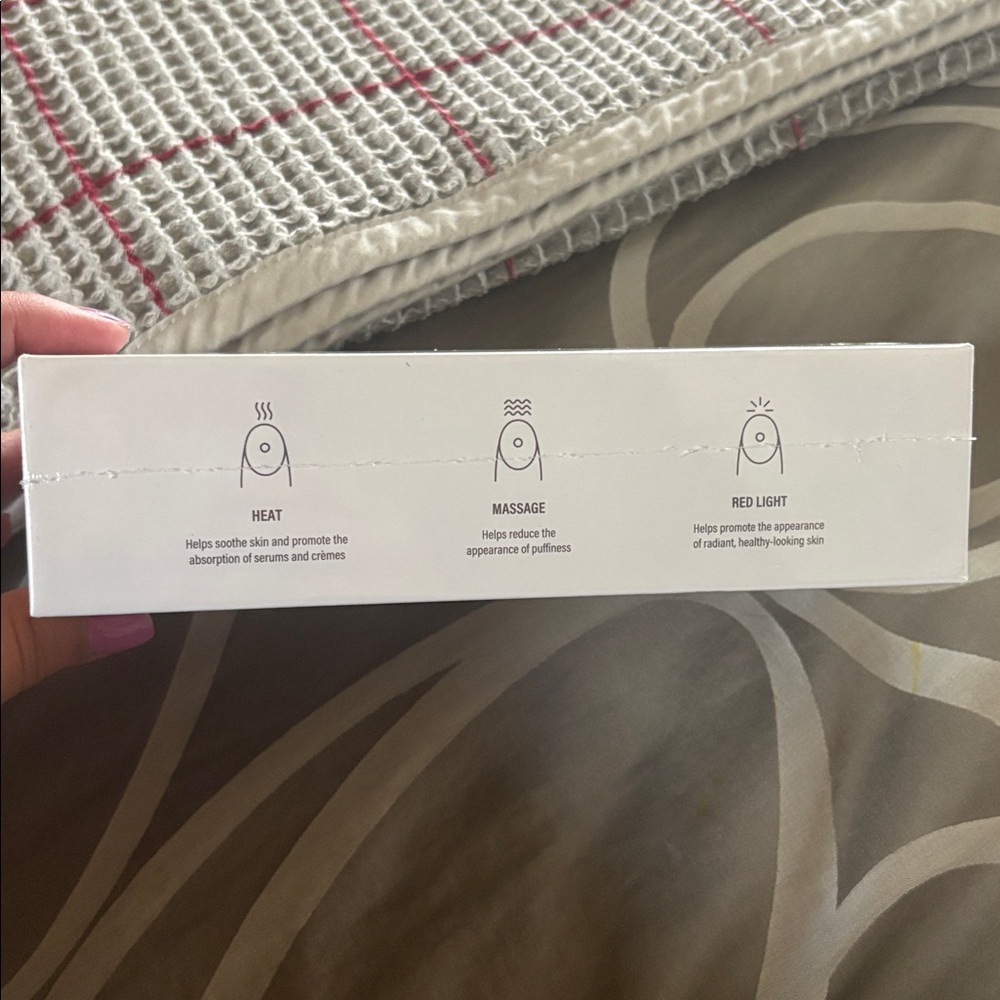 Meaningful Beauty by Cindy Crawford: skin renewal facial tool- NWOT. Never open - Picture 5 of 5